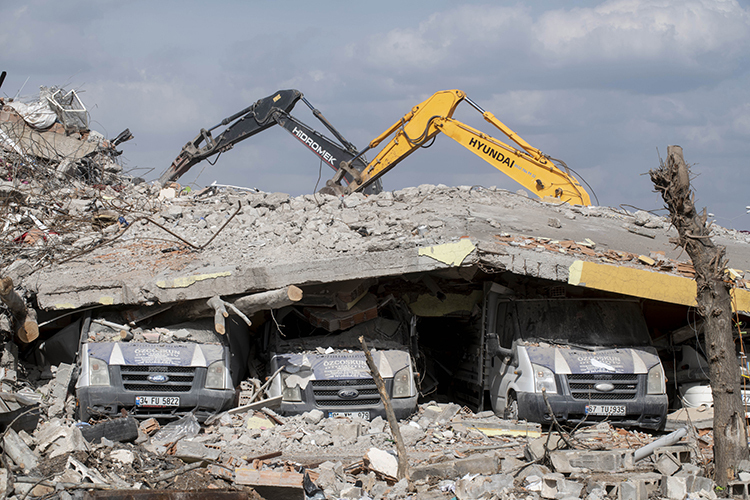 Турция сегодня 3 апреля 2023г: В провинции Малатья на востоке Турции-штормит.Новые данные о происшествии.Есть ли пострадавшие ?