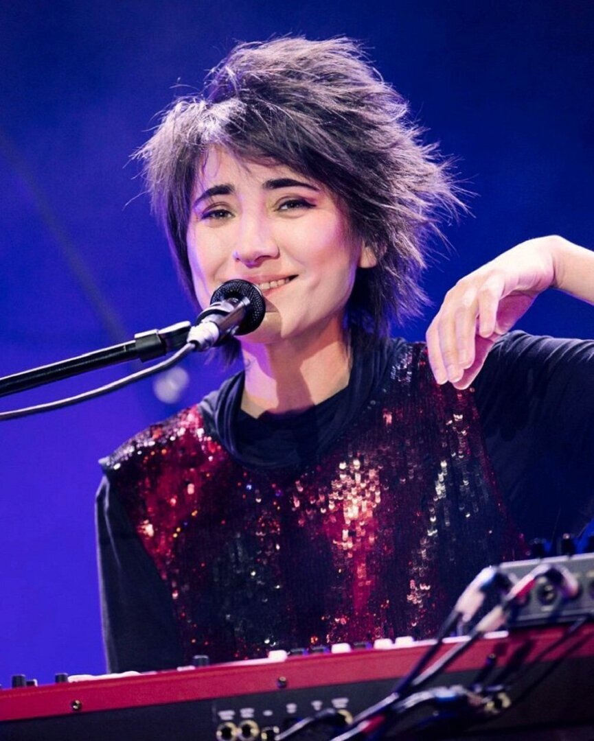 "Иноагент или звезда: как российские эстрадники стали объектом политических игр"