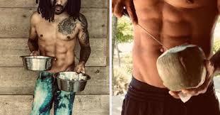 Секреты Ленни Кравитца ! Как в 58 отлично выглядеть и не болеть!