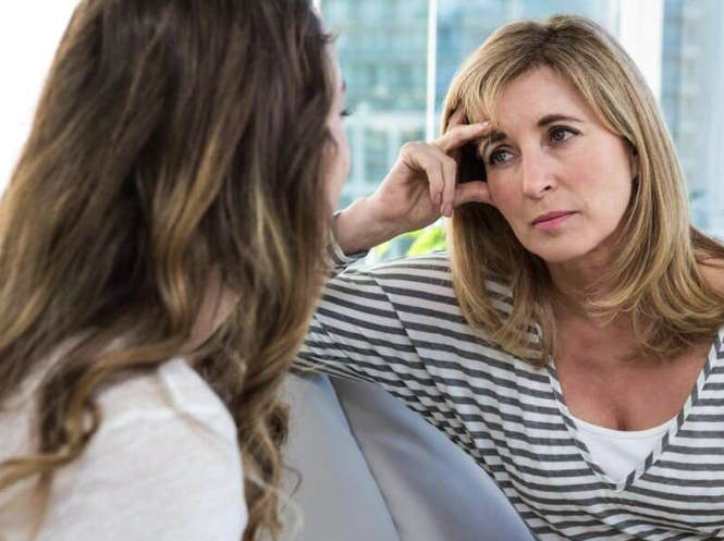 Разговор с детьми о стрельбе в школе: Эксперты предлагают рекомендации