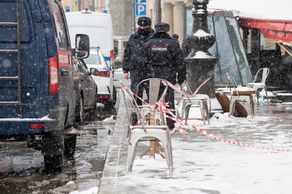 Число раненых при взрыве в Петербурге возросло до 40 человек