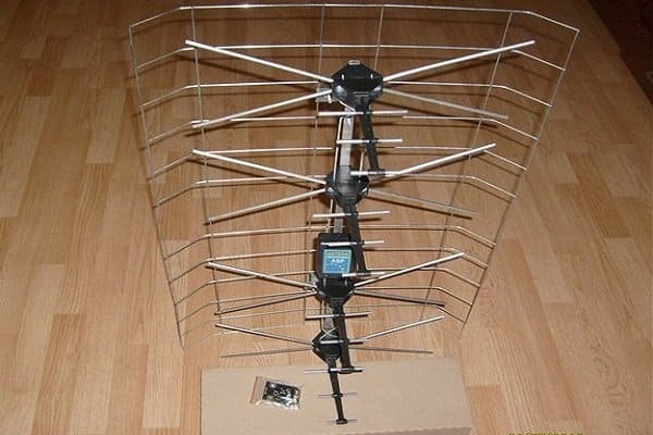 История появления телевизионной вышки РТРС в моём посёлке Водопьяновка Марксовский Саратовская область. Произошло это весной в марте месяце 2015 года.