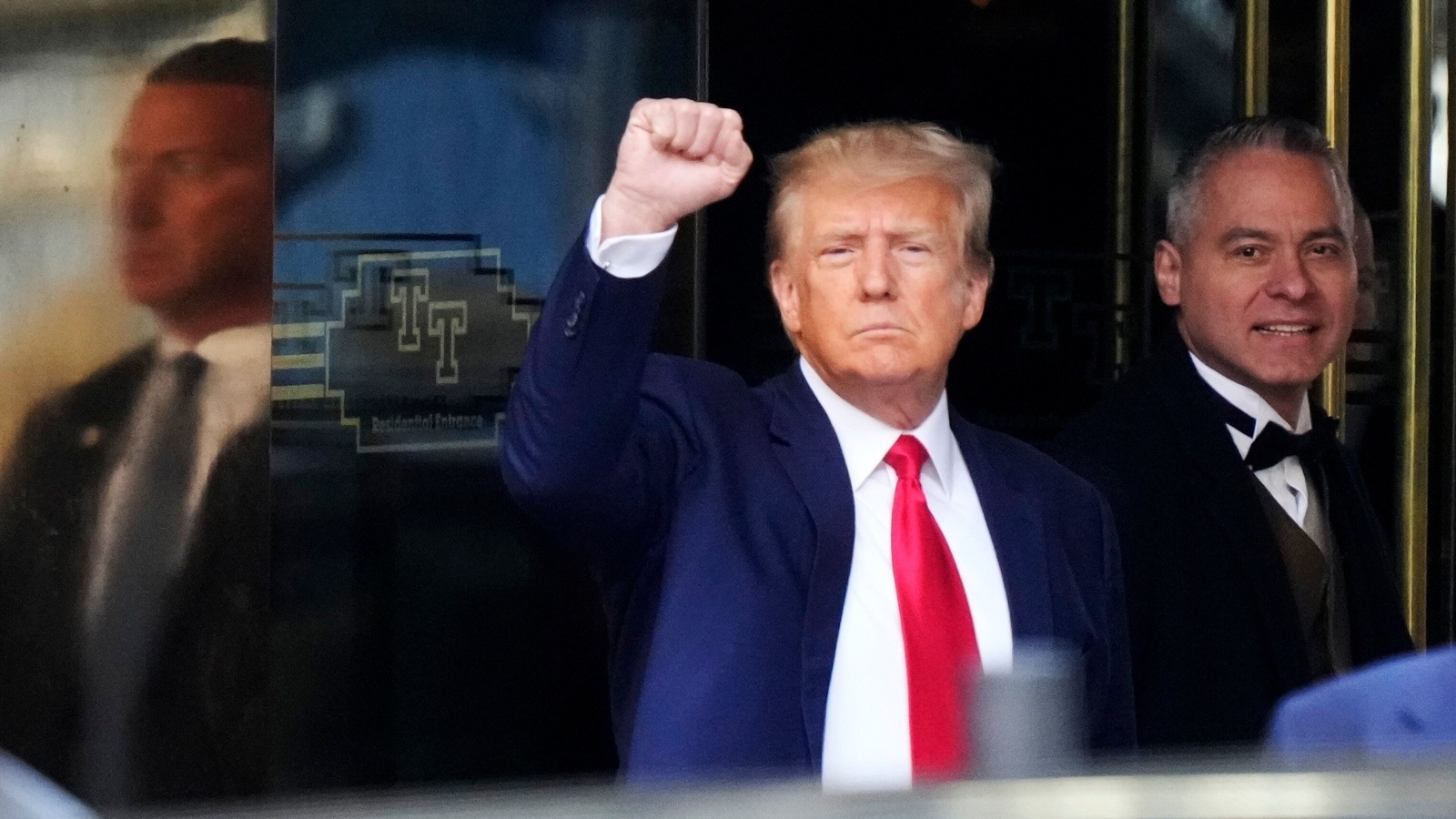 "Никто не выше закона: арест Дональда Трампа и его последствия для Америки"