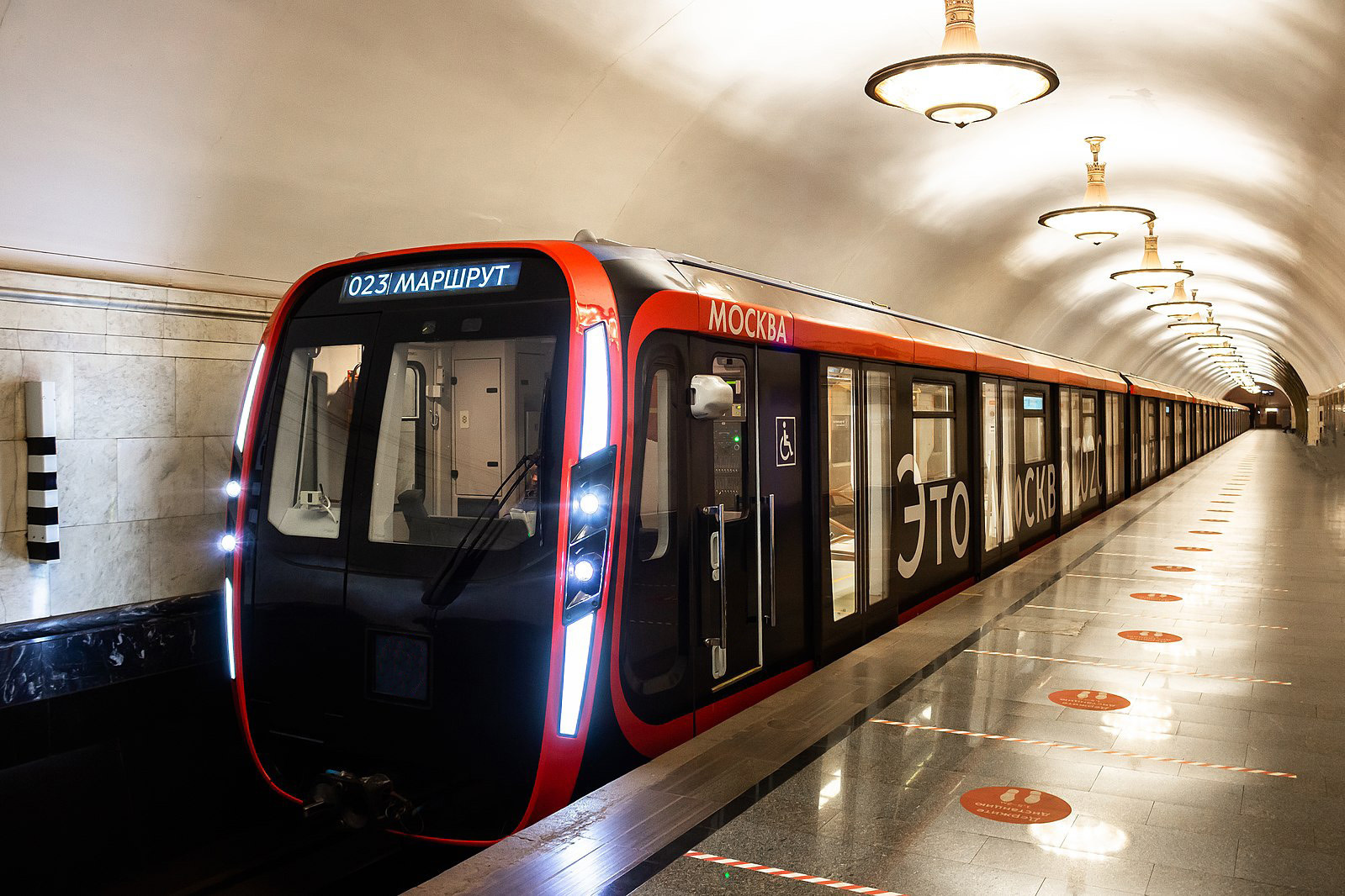 Фото новых вагонов метро в москве