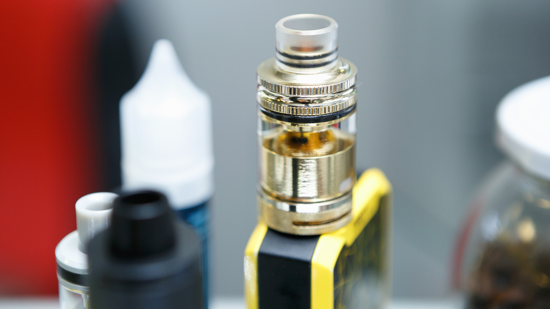 Вейп - современная тенденция реального риска.