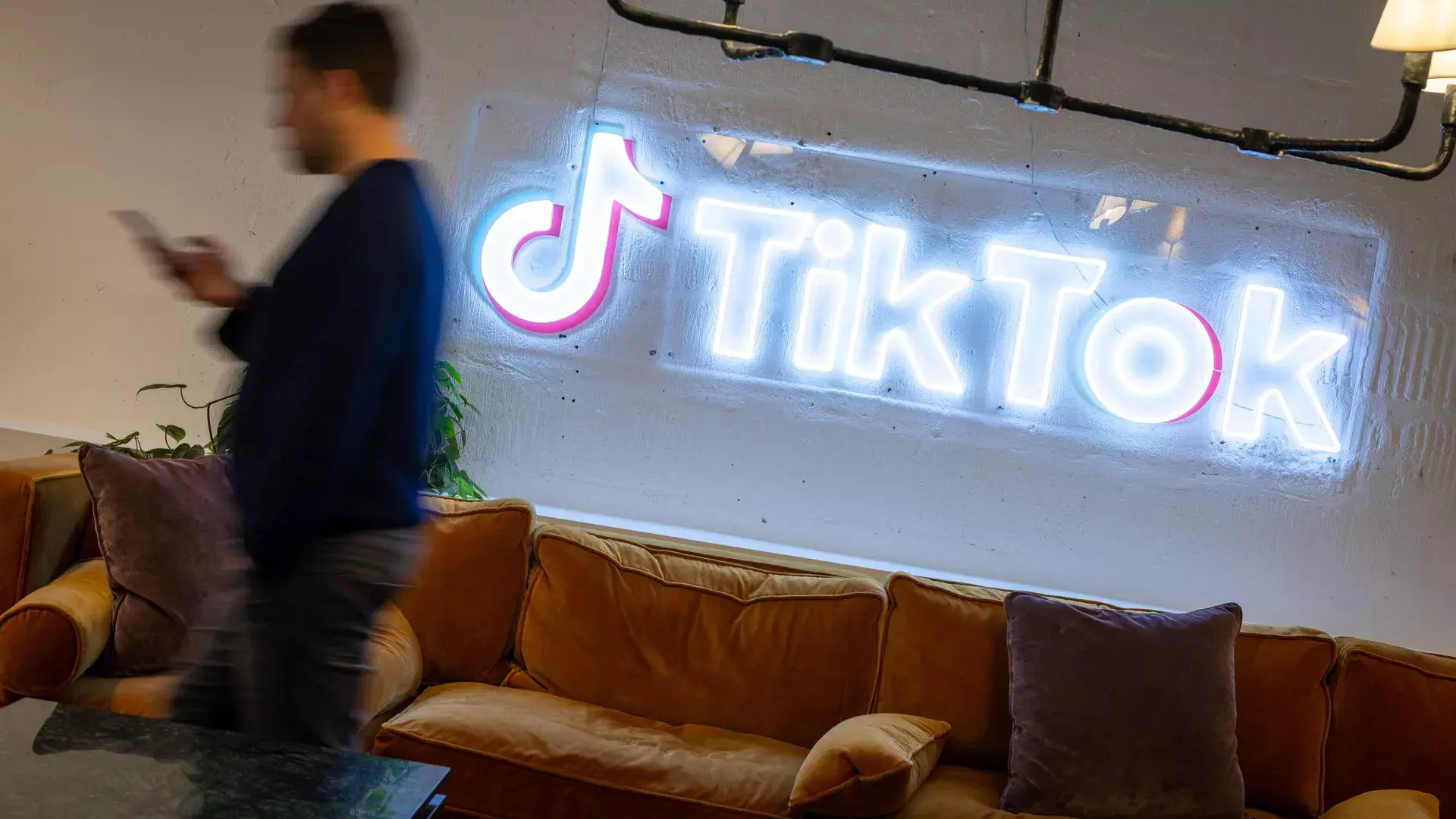 Китай предостерегает Австралию от того, чтобы относиться к TikTok "иначе, чем к другим платформам социальных сетей’