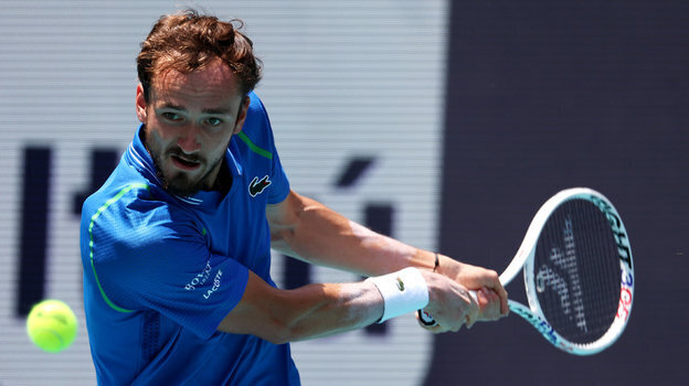 «Все лучше и лучше». Медведев становится повелителем ХАРДА