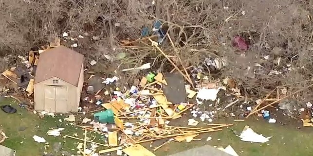 Вспышка торнадо привела к гибели 32 человек, десяткам раненых; 59 торнадо подтверждены. Что происходит???