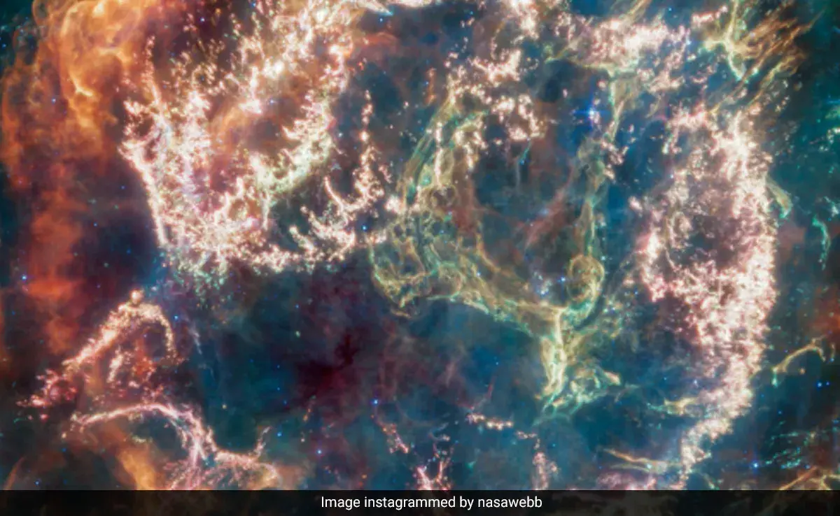 Телескоп НАСА запечатлел невиданные ранее детали остатка звезды, взорвавшейся 340 лет назад