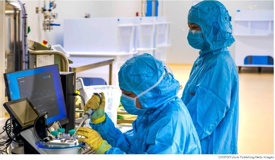 Китайский ученый утверждает, что Covid мог произойти от людей.