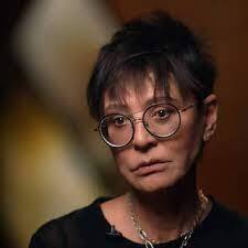 «Имея дело с российскими предателями, которые отказываются поддержать призыв Украины сместить Владимира Путина, несмотря на его народную поддержку»