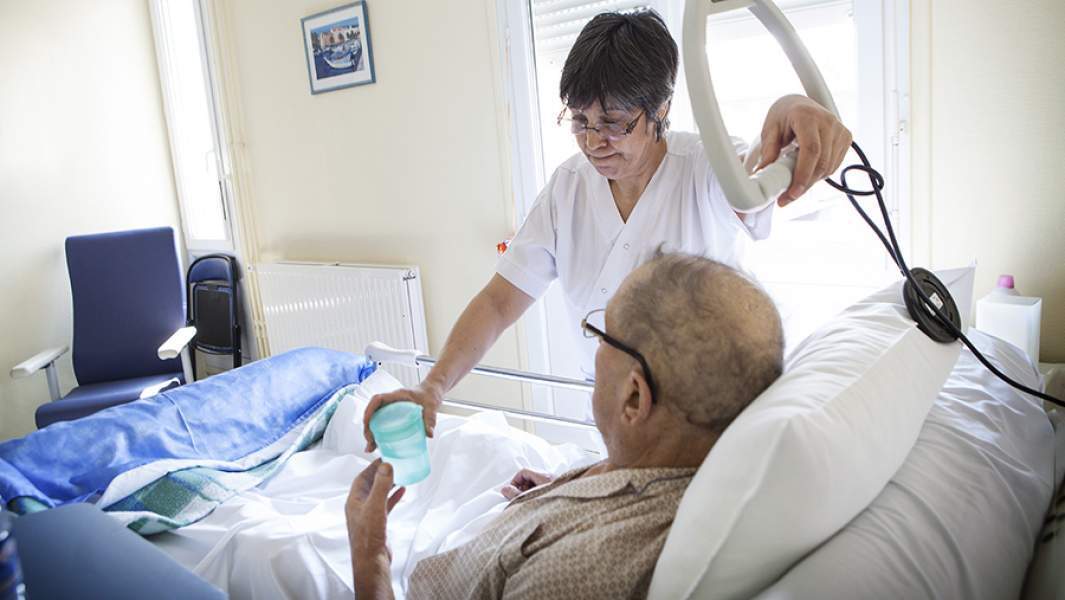 Ищут легкой смерти: Франция готовит закон об эвтаназии. На фоне протестов в стране задумались над легализацией «ассистированного самоубийства»