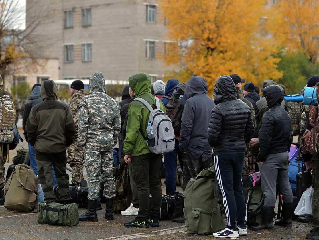 Правительство России говорит, что мобилизации больше не будет. А Вы верите обещаниям?