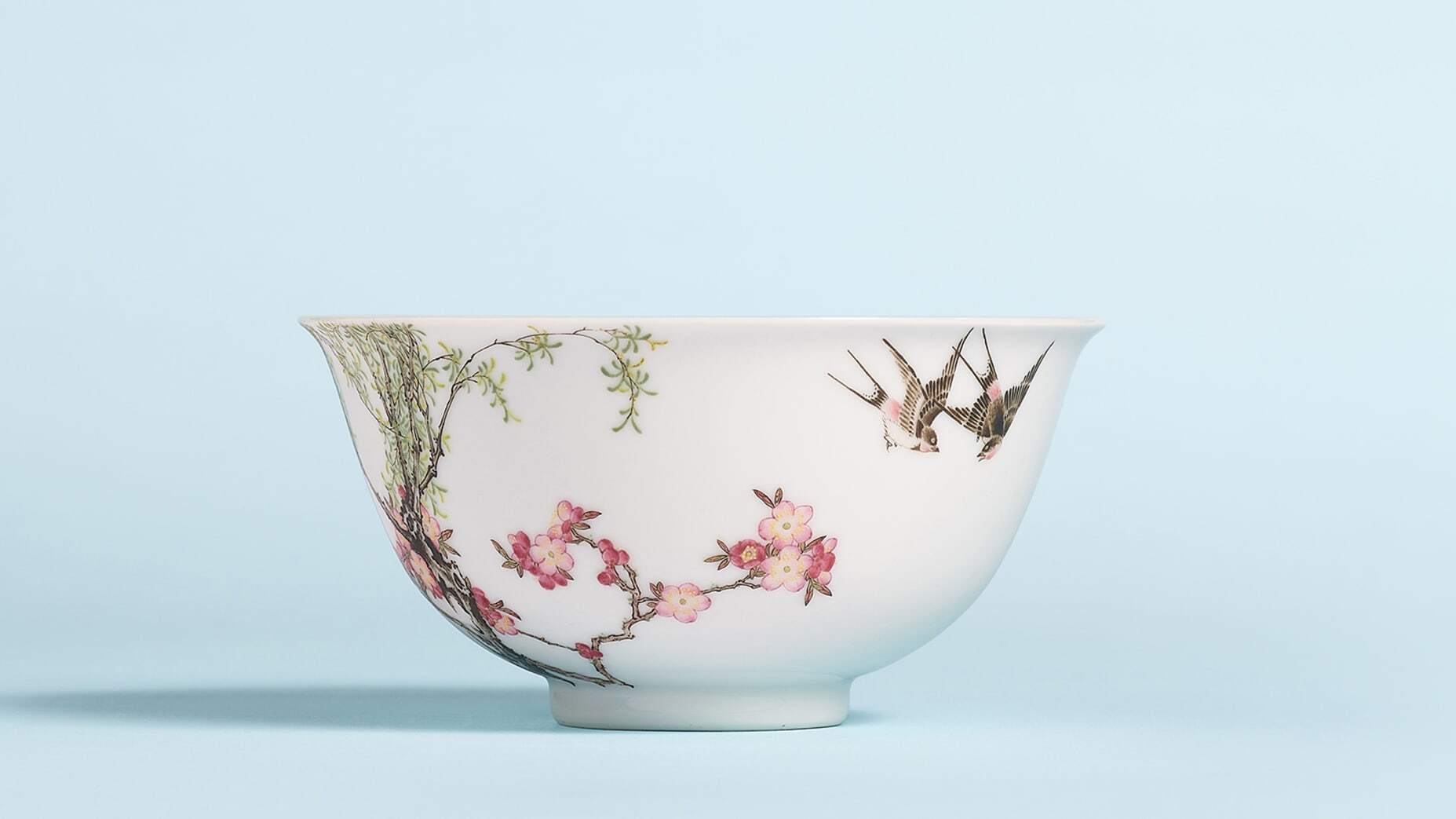 "Очень важная" китайская чаша продается на аукционе за 25 миллионов долларов