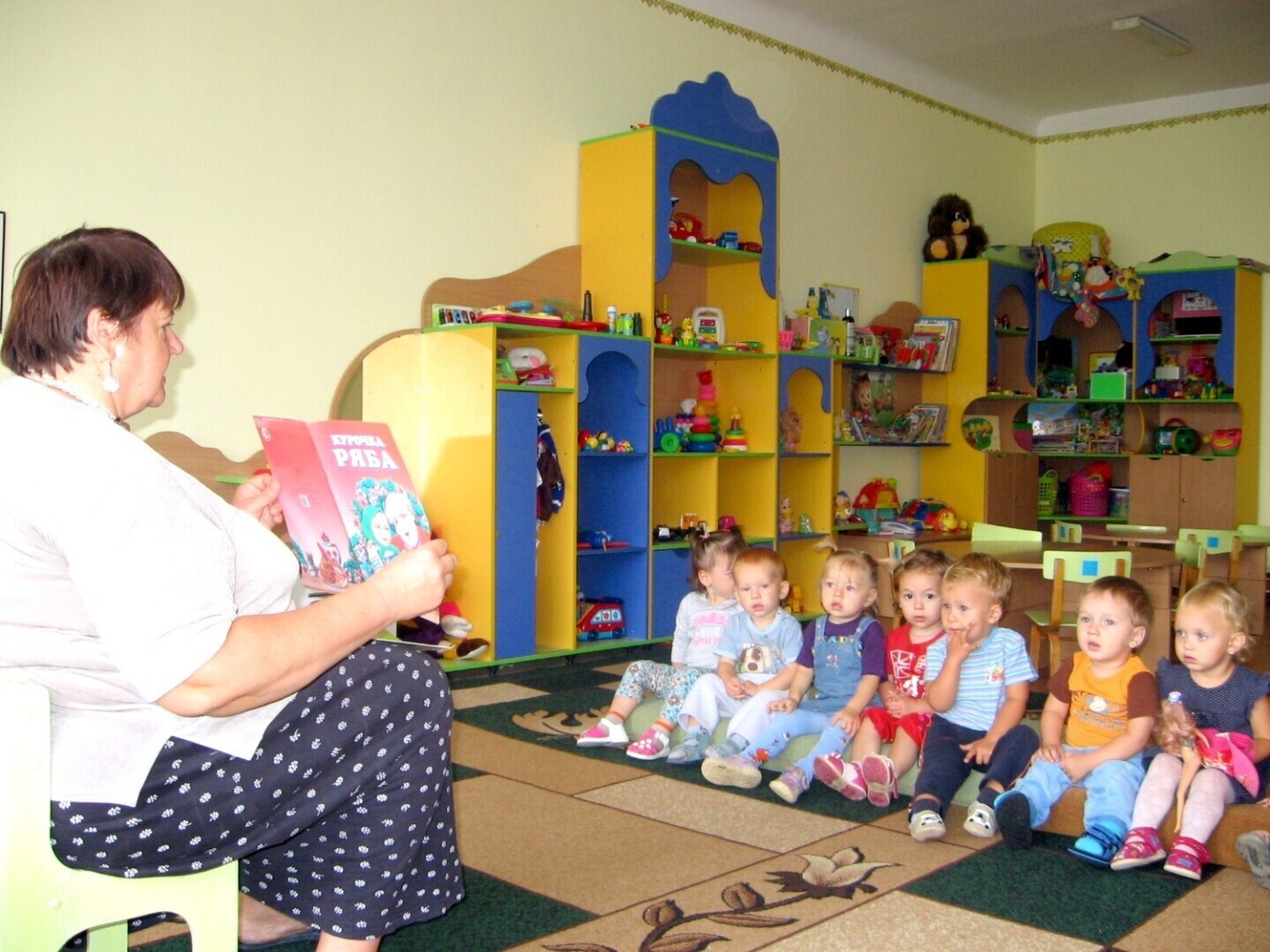 Ясли – стоит ли отдавать ребенка в них? Как это было в СССР. Ситуация по яслям в России и нужны ли они на сегодняшний день.