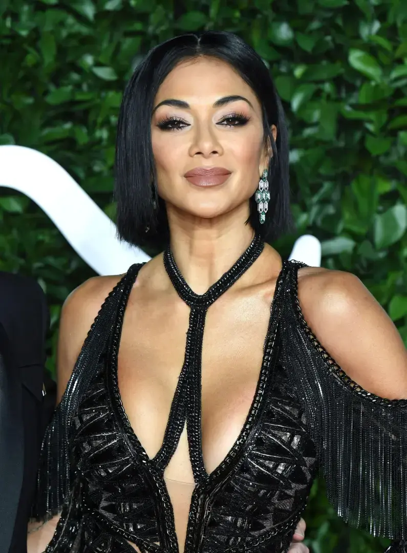 Квадратный" боб снова в моде