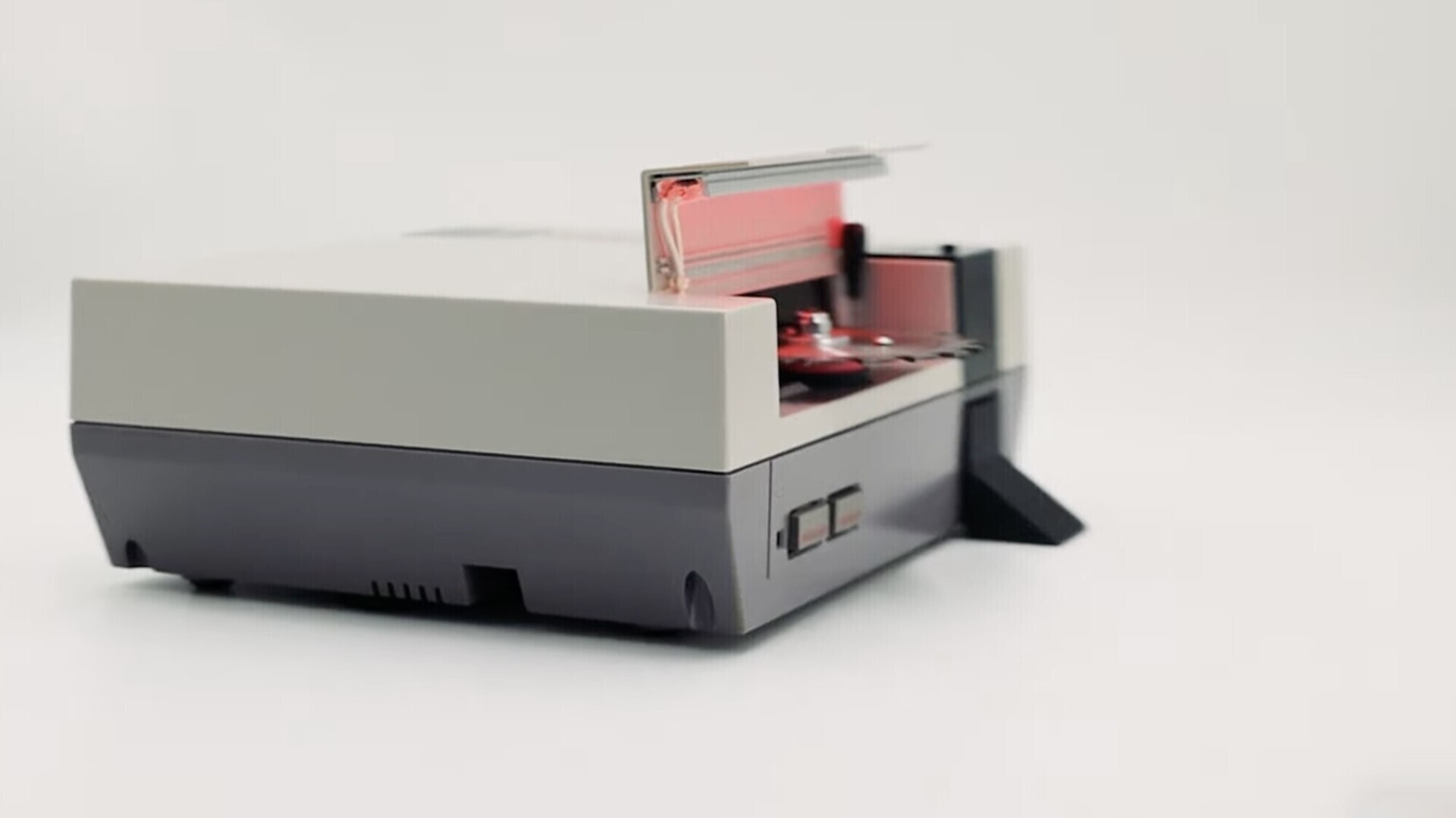 Самая опасная консоль Nintendo: она сворачивается и отключается