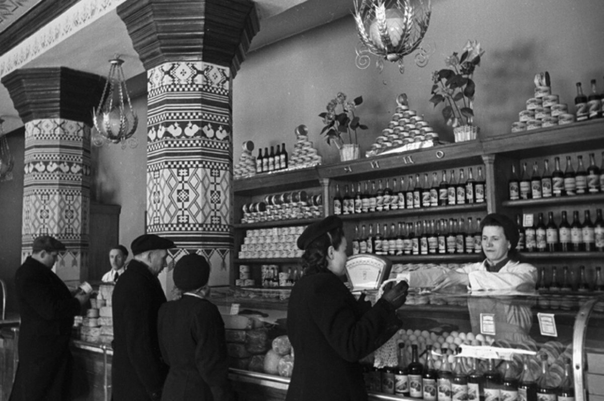 "Безжалостная энергия" советских элит: зачем в СССР снижали цены?