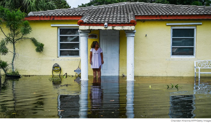 Аэропорт Форт-Лодердейла возобновляет работу после разрушительных наводнений, возможны новые дожди