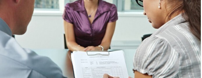 Что такое срочный трудовой договор и как по нему работать?