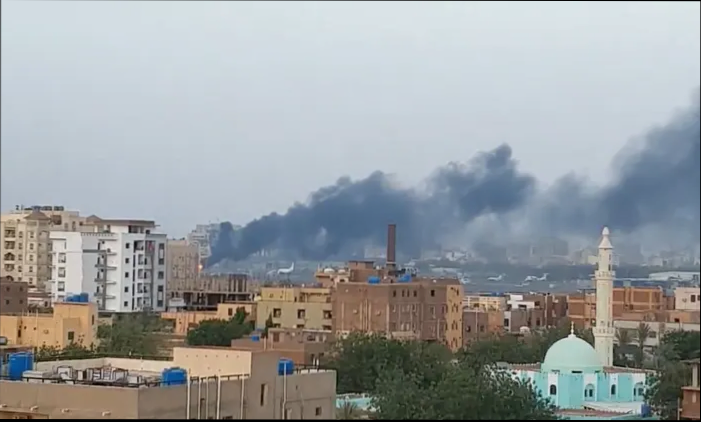 Насилие в Судане нарастает, поскольку соперничающие группировки отвергают призывы к прекращению огня