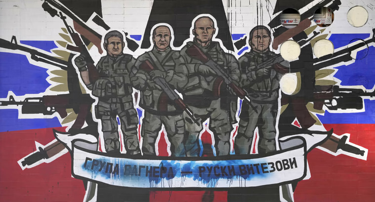 Российские "Волки" вступили в игру. Украинцы раскрывают подробности. Следим за прямыми репортажами с мест.