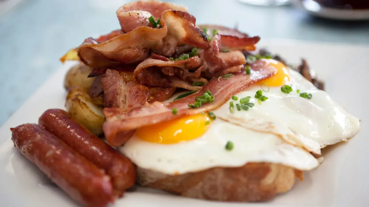 Исследование показало, что рафинированные углеводы и красное мясо способствуют глобальному росту заболеваемости диабетом 2 типа