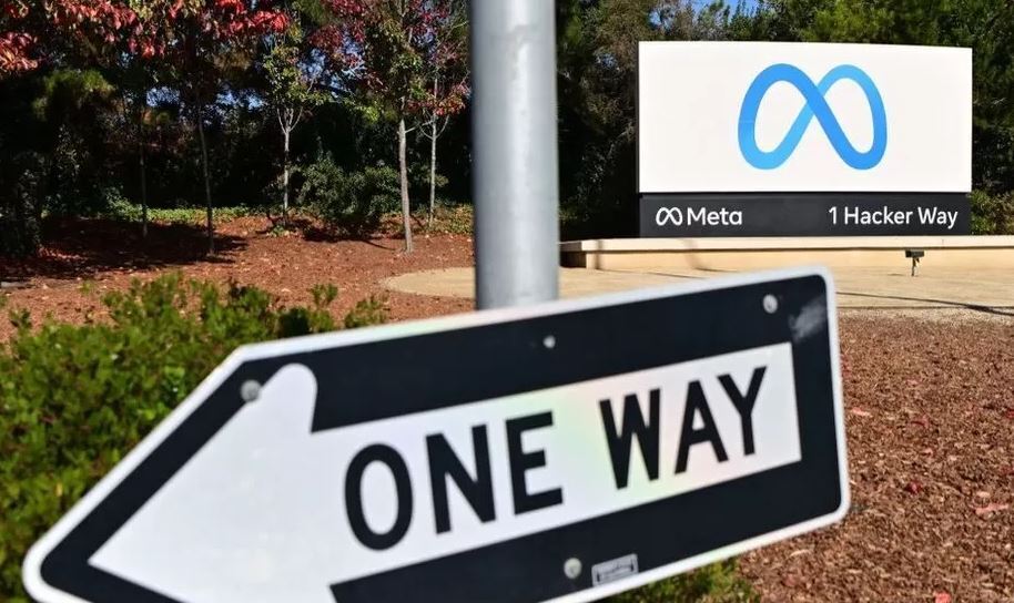 Владелец Facebook<span style=