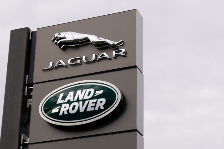 Догоняя индустрию, Jaguar Land Rover инвестирует 118,7 миллиарда долларов в разработку электромобилей и технологий самостоятельного вождения