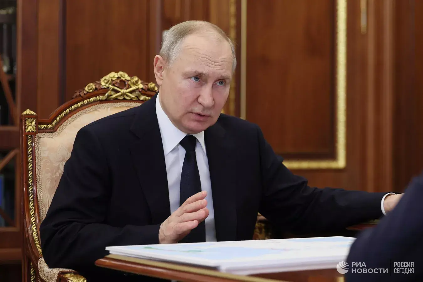 Почему Зеленский должен поговорить с Путиным: мнение американского военного.