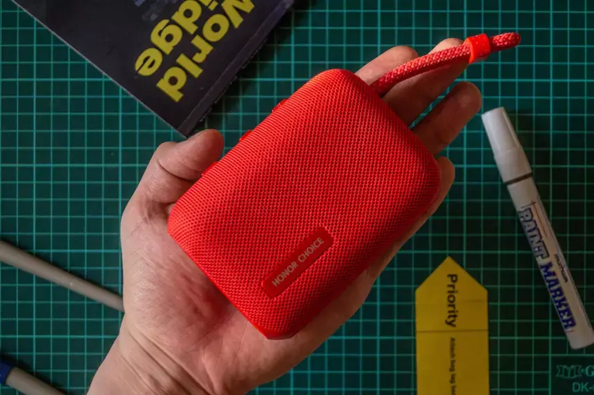 Какую колонку взять с собой на барбекю, пляж или в поход? Есть хорошие и недорогие варианты Портативные Bluetooth колонки HONOR CHOICE