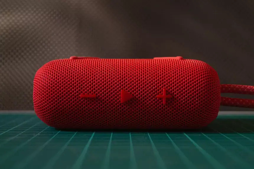 Какую колонку взять с собой на барбекю, пляж или в поход? Есть хорошие и недорогие варианты Портативные Bluetooth колонки HONOR CHOICE