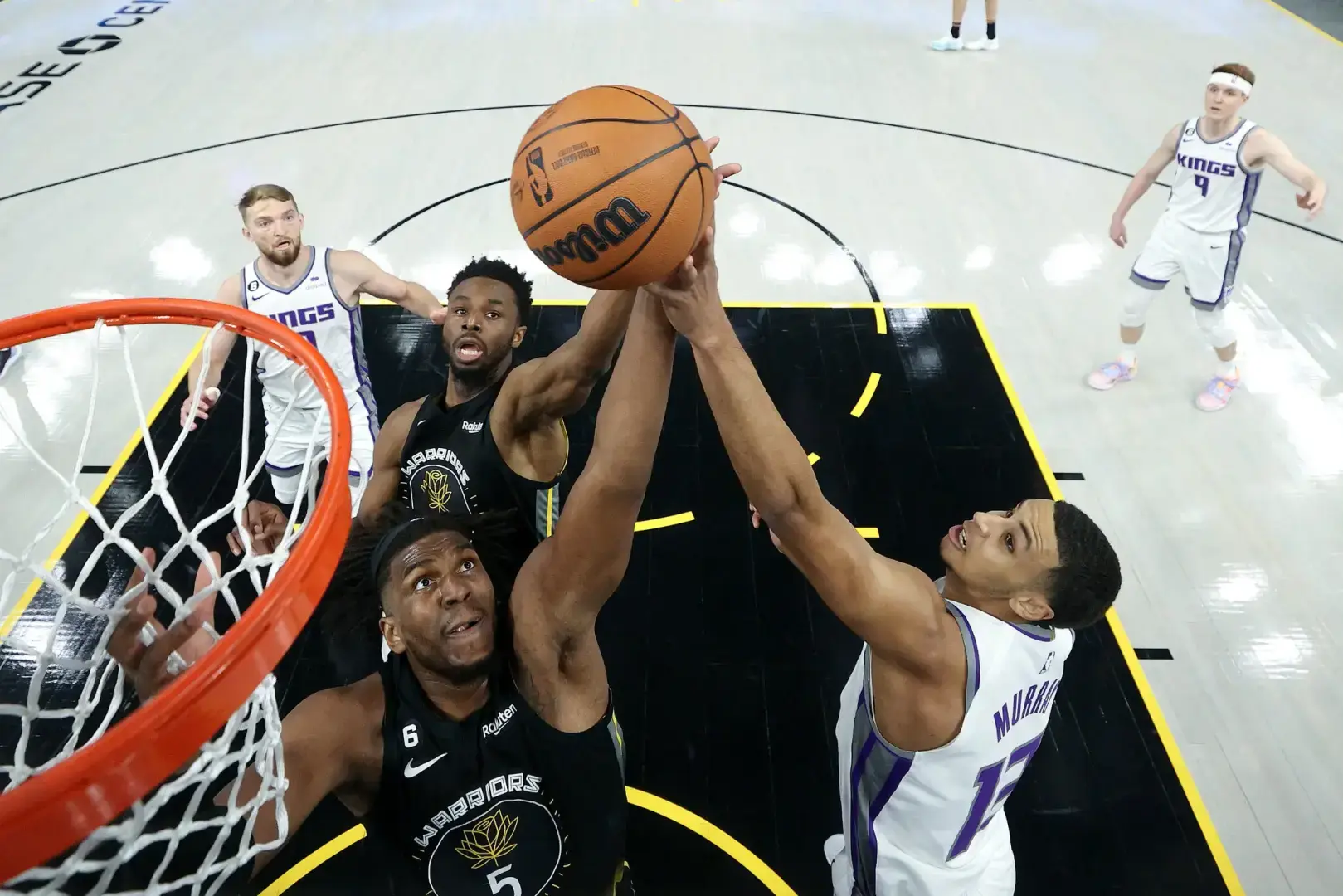 " Warriors" побеждают дома, это часть их проблемы...