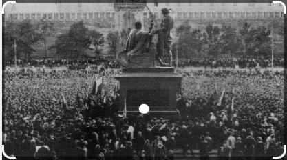 4 марта 1818 года российские власти открыли памятник Кузьме Минину и Дмитрию Пожарскому