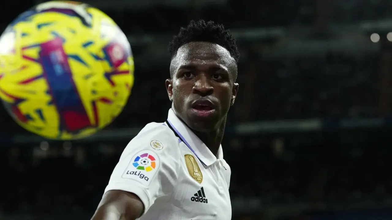 Идет ли борьба за титул чемпиона Ла Лиги? "Реал Мадрид" выиграл "Сельте де Виго" 2:0, чтобы оказать давление на "Барселону"?