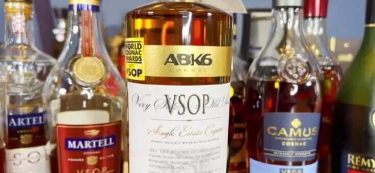 «Излияние правды: раскрытие пользы для здоровья потребления коньяка»