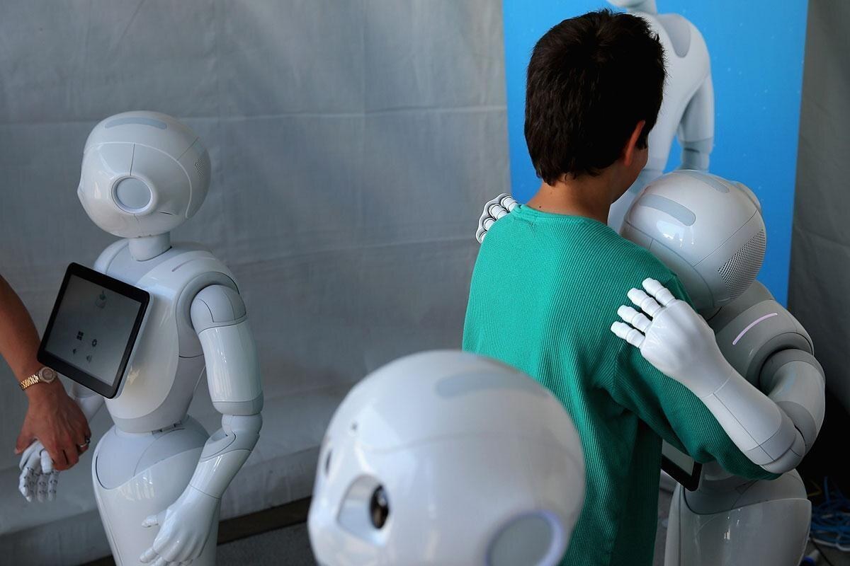 Существуют ли искусственные существа, которые способны на такой же уровень чувств и эмоций, как у нас людей? Или это все еще научная фантастика?