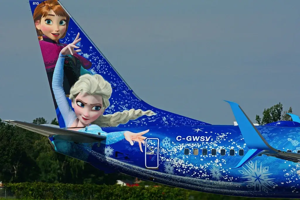 Ведущие в мире самолеты раскрашены невероятным образом