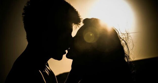 Реальная причина, по которой люди заводят отношения