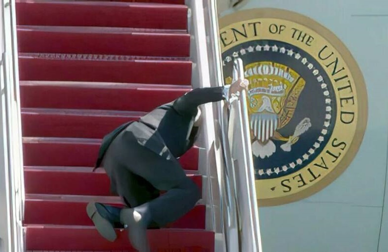 "Геополитические взгляды Байдена" Неужели американцы на столько глупы, что выбрали в президенты деда? Стоит ли Россиянам бояться старого маразматика?