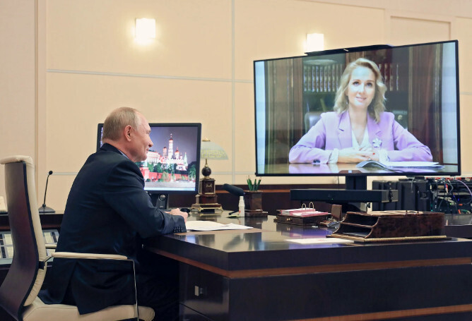 Он как отец. Львова-Белова о Президенте России. Комментарии на интервью