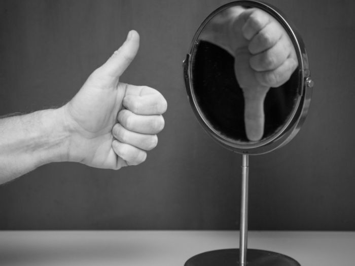 Можешь и не заметить, что твоей самооценке нанесен огромный ущерб.