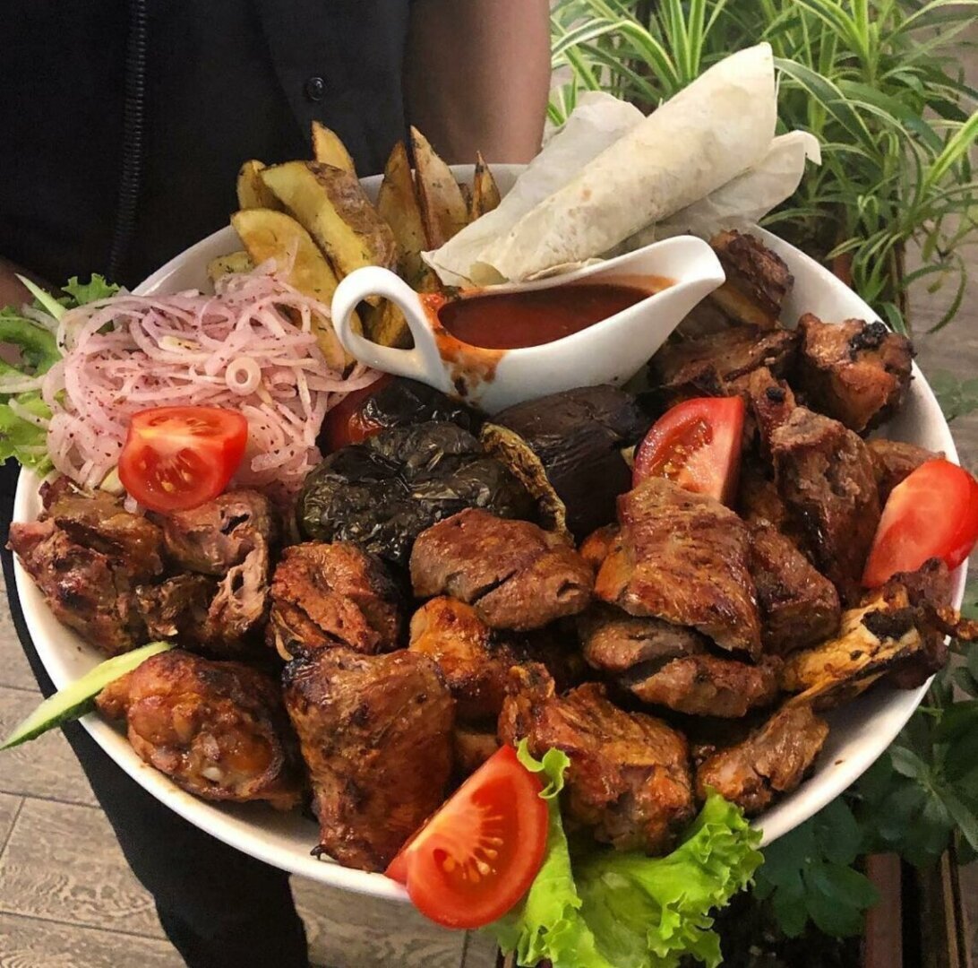 Майские выходные- всем во благо или есть, которым не до веселья?