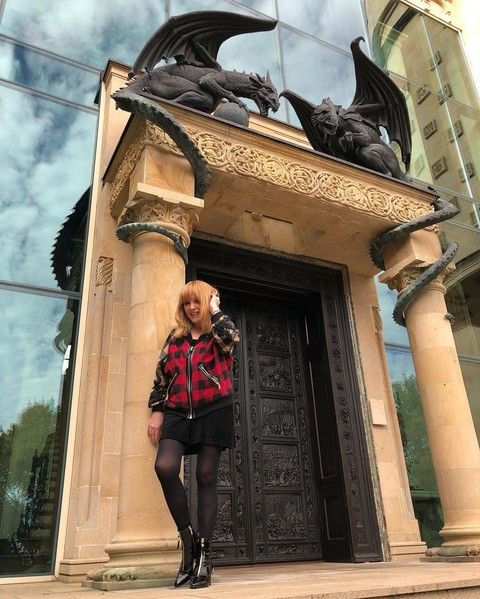 Стас Барецкий предложил Пугачевой комнату в Грязевом замке и упомянул, что просил ее остаться на ночь.