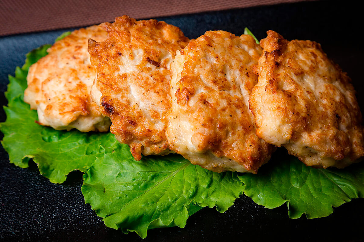 Статья о котлетках с рецептами от нейросети.