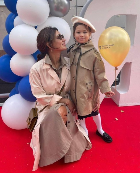 Стас Барецкий предложил Пугачевой комнату в Грязевом замке и упомянул, что просил ее остаться на ночь.