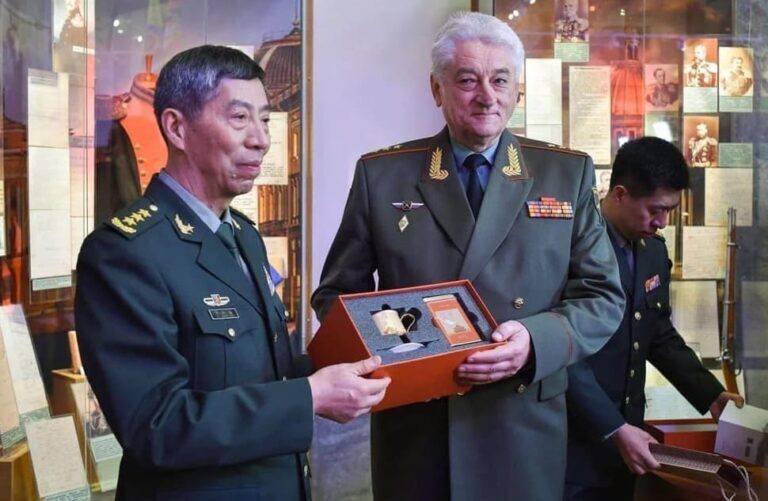 Военное сотрудничество России и Китая вышло на новый уровень! Как Россия поможет Китаю, вернуть Тайвань.
