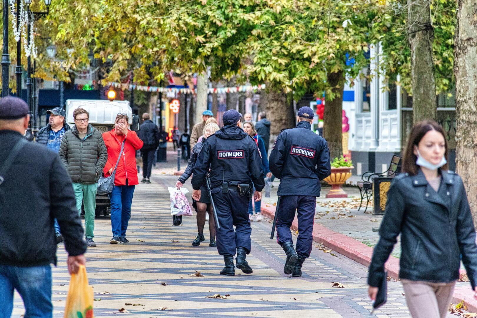 Элиты сделали так, что простые люди потеряют все деньги