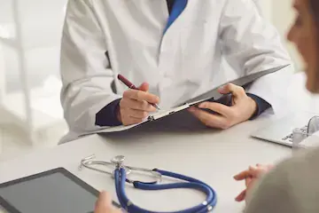 Чихаете или кашляете с одышкой? Вы не одиноки, поскольку количество жалоб в больничных отделениях в Дели-НКР растет