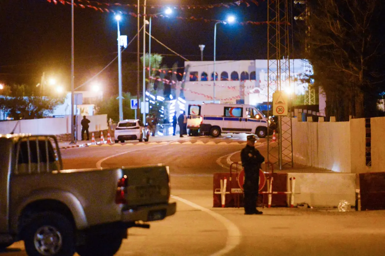 Пятеро погибли при нападении на одну из старейших синагог Африки в Тунисе